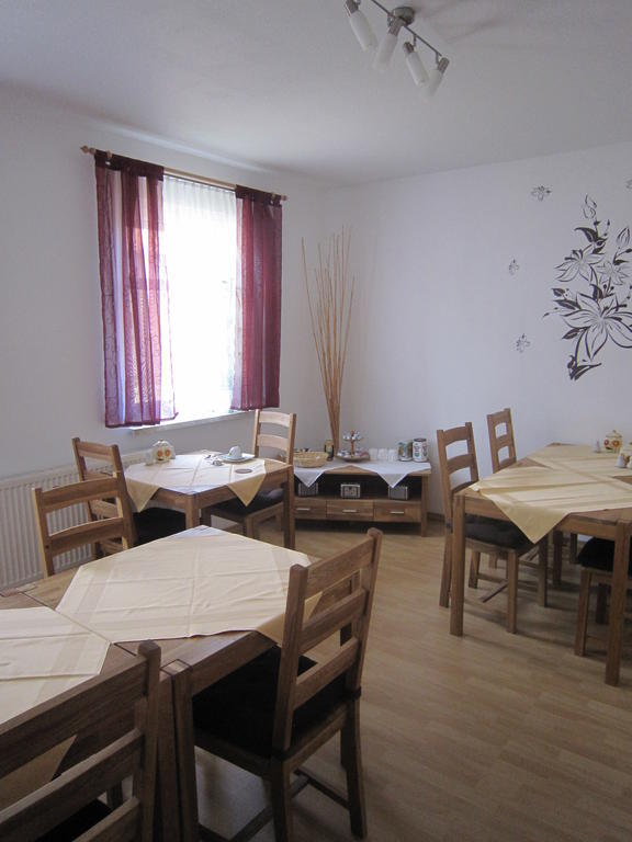 Pension Belau'S Hof Стендал Екстериор снимка